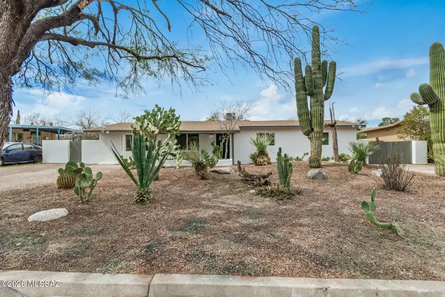 1801 N Cloverland, Tucson, AZ 85712 - #2