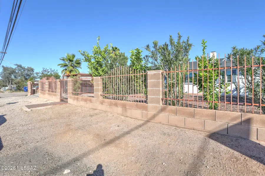 361 E Alturas, Tucson, AZ 85705 - #3