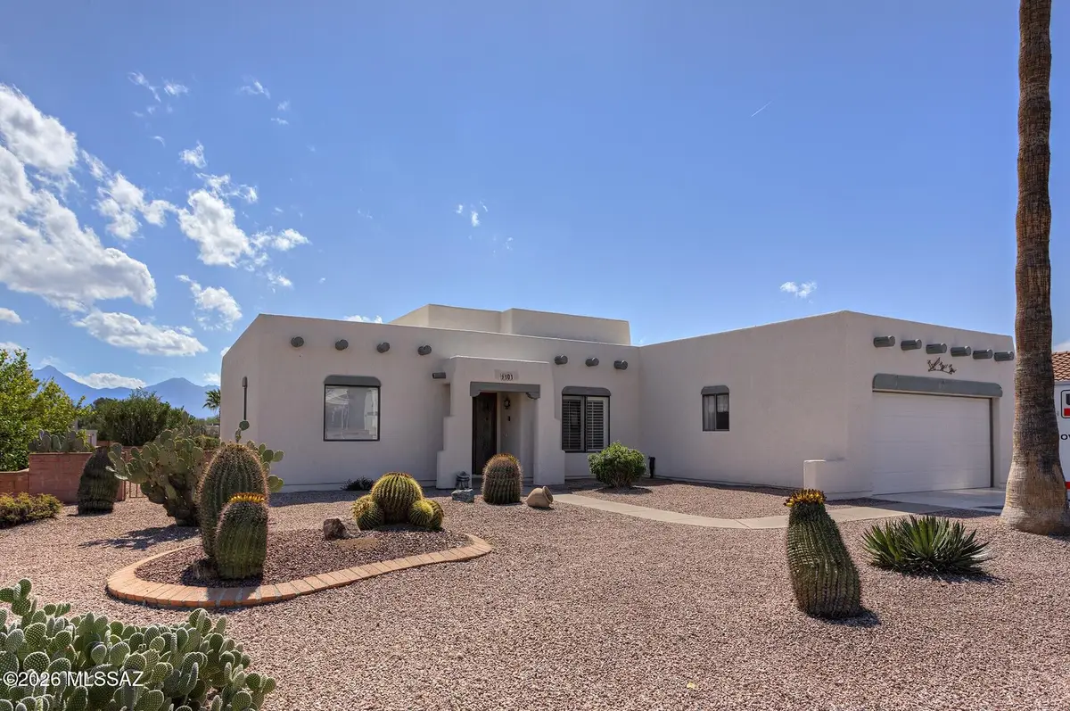 101 W Calle Frambuesa, Green Valley, AZ 85614 - #1