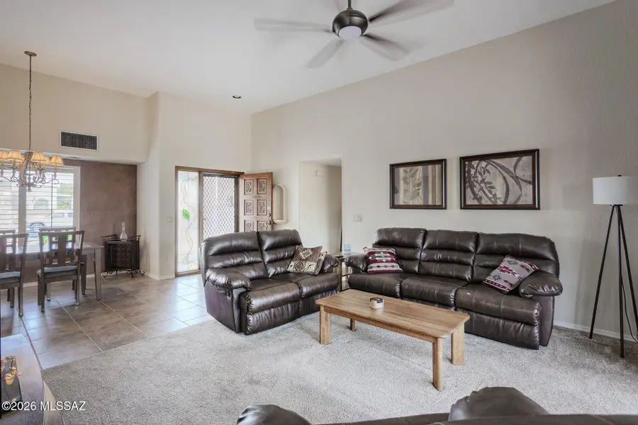 101 W Calle Frambuesa, Green Valley, AZ 85614 - #2