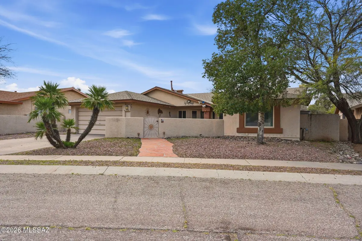 5900 S Hillerman, Tucson, AZ 85746 - #1