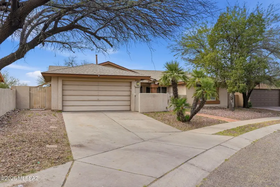 5900 S Hillerman, Tucson, AZ 85746 - #3