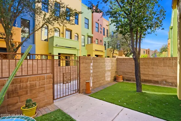 2454 E Blue Diamond, Tucson, AZ 85718