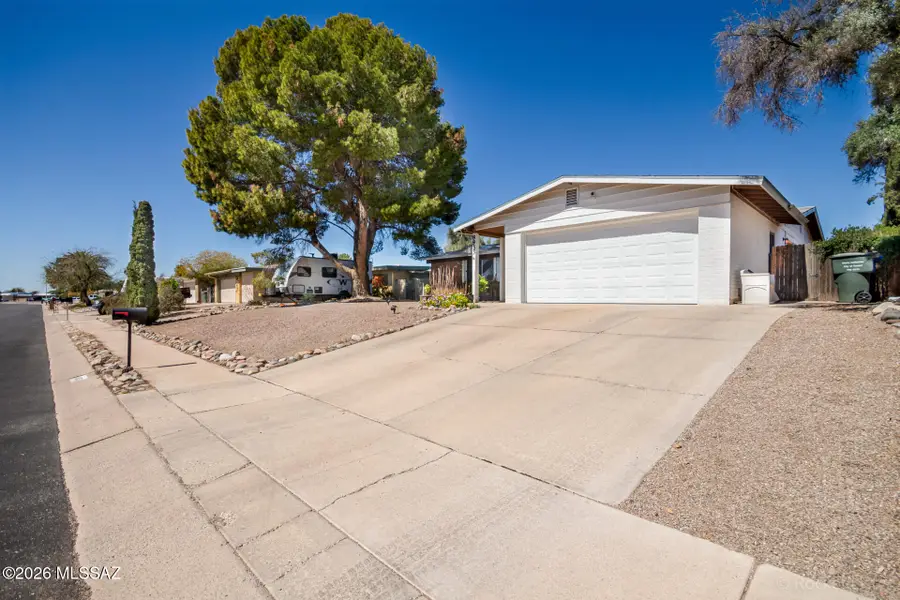 8933 E Pine Valley, Tucson, AZ 85710 - #2