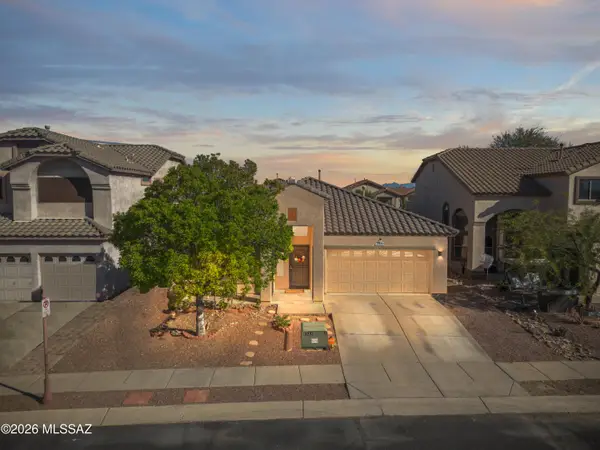 551 E Camino Luna Azul, Sahuarita, AZ 85629