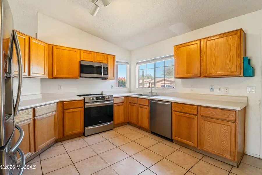 7860 S Caesar, Tucson, AZ 85747 - #3