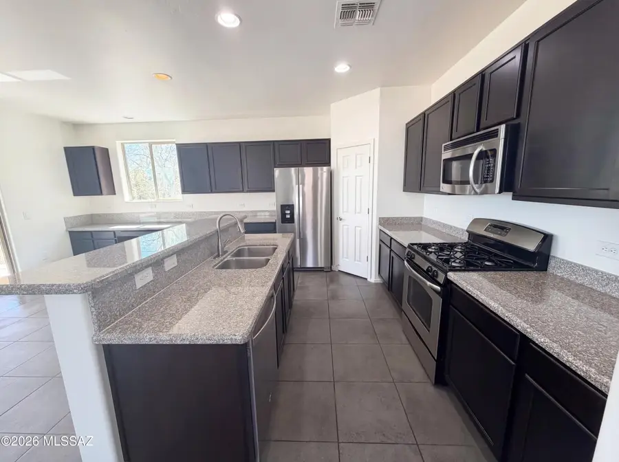 653 S Desert Haven, Vail, AZ 85641 - #2