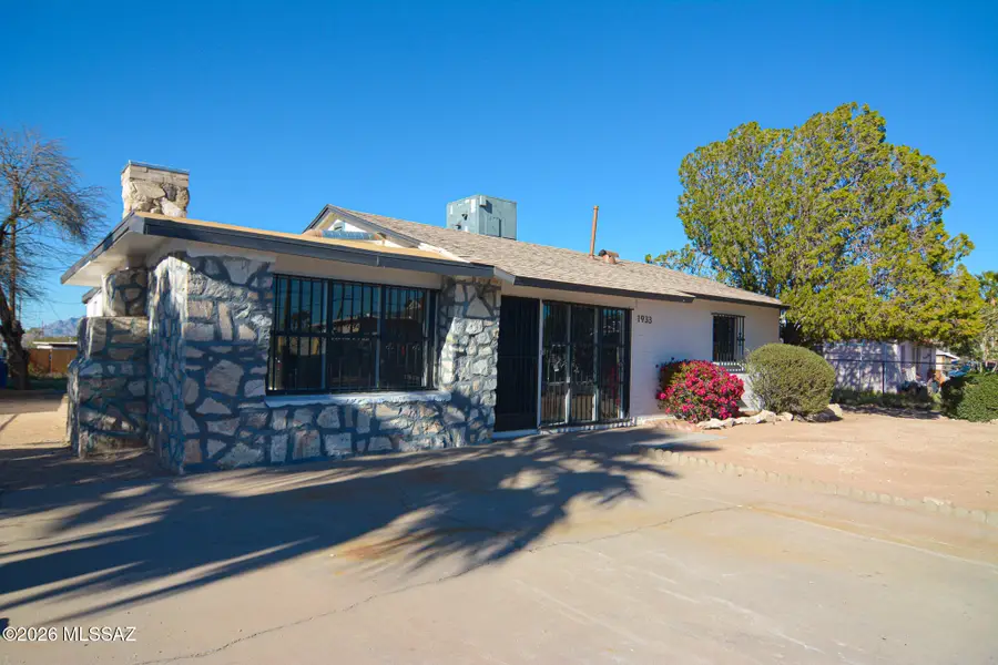 1933 E Granito, Tucson, AZ 85713 - #2