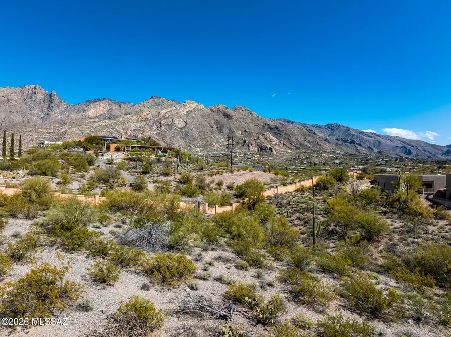 6350 N Cadena De Montanas, Tucson, AZ 85718 - #3