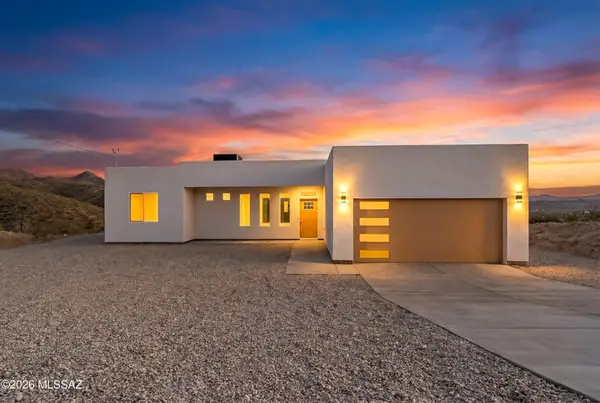 203 Anchoa, Rio Rico, AZ 85648