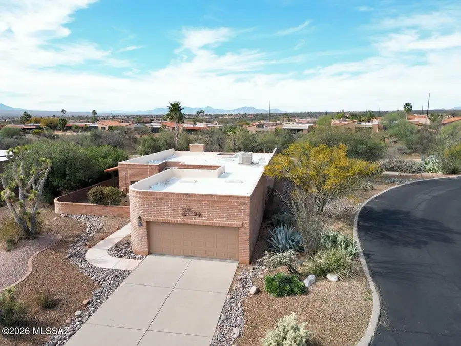 1811 W Placita De Las Fincas, Green Valley, AZ 85622 - #2