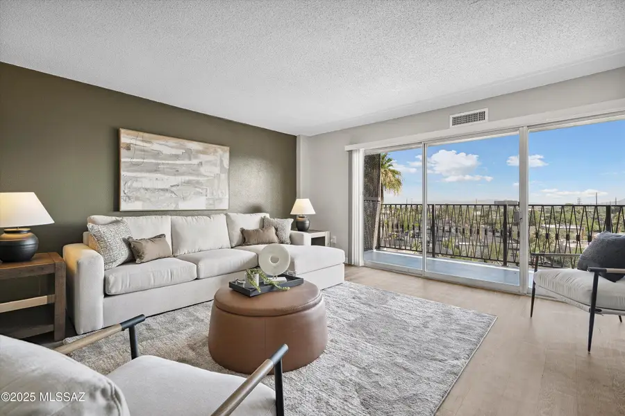 425 W Paseo Redondo, Tucson, AZ 85701 - #2