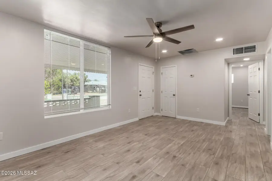 709 W Santa Paula, Tucson, AZ 85706 - #2