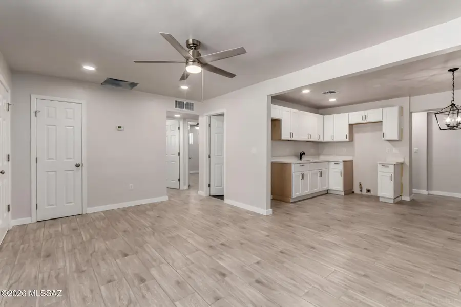 709 W Santa Paula, Tucson, AZ 85706 - #3