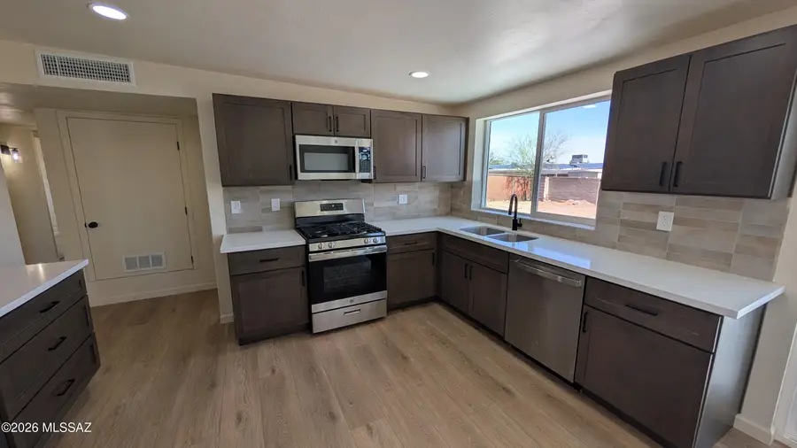 6331 S Cardinal, Tucson, AZ 85746 - #2