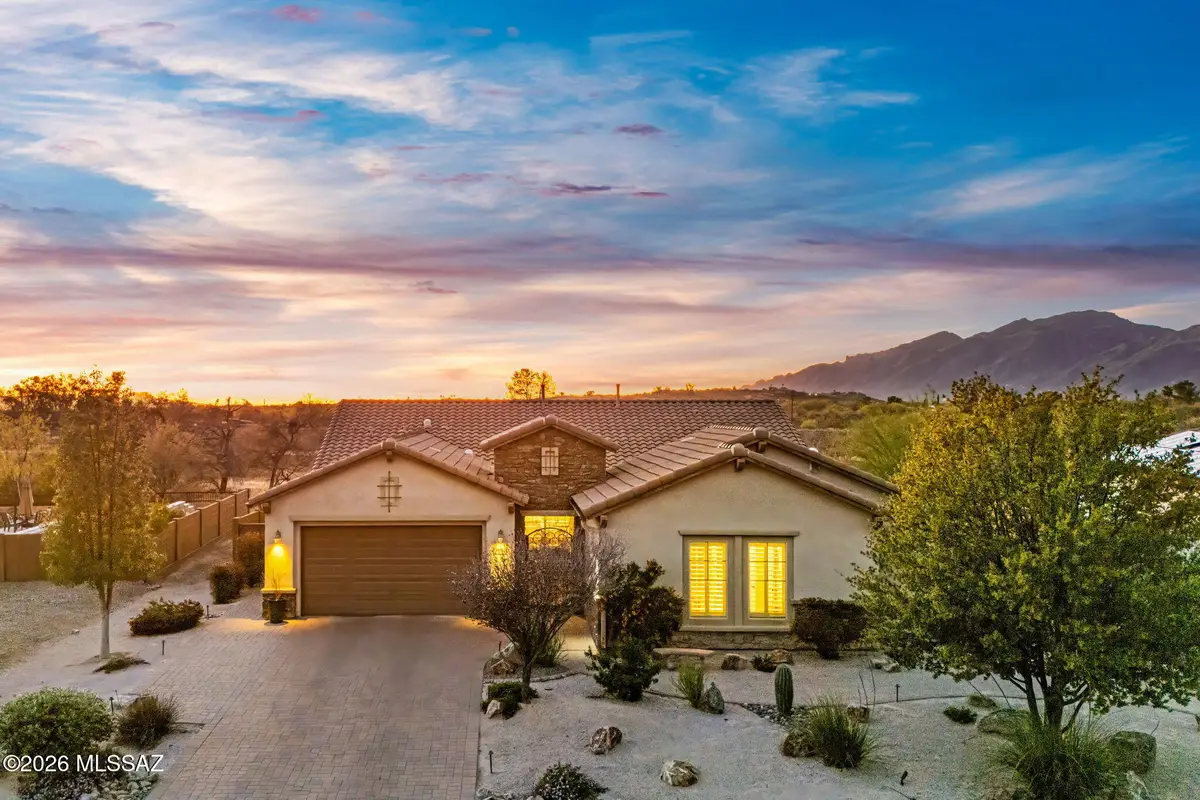 2431 N Wychwood, Tucson, AZ 85749 - #1