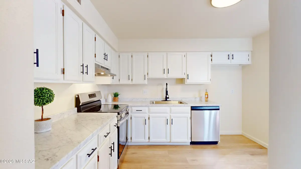 712 W Limberlost, Tucson, AZ 85705 - #1