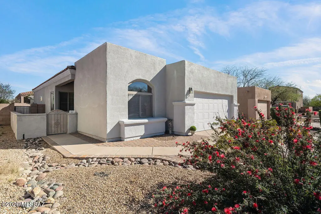 351 E Calle Nacrita, Green Valley, AZ 85614 - #1