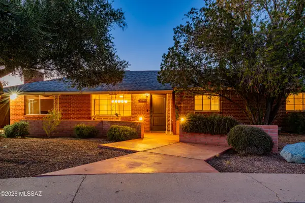 2827 E La Cienega, Tucson, AZ 85716