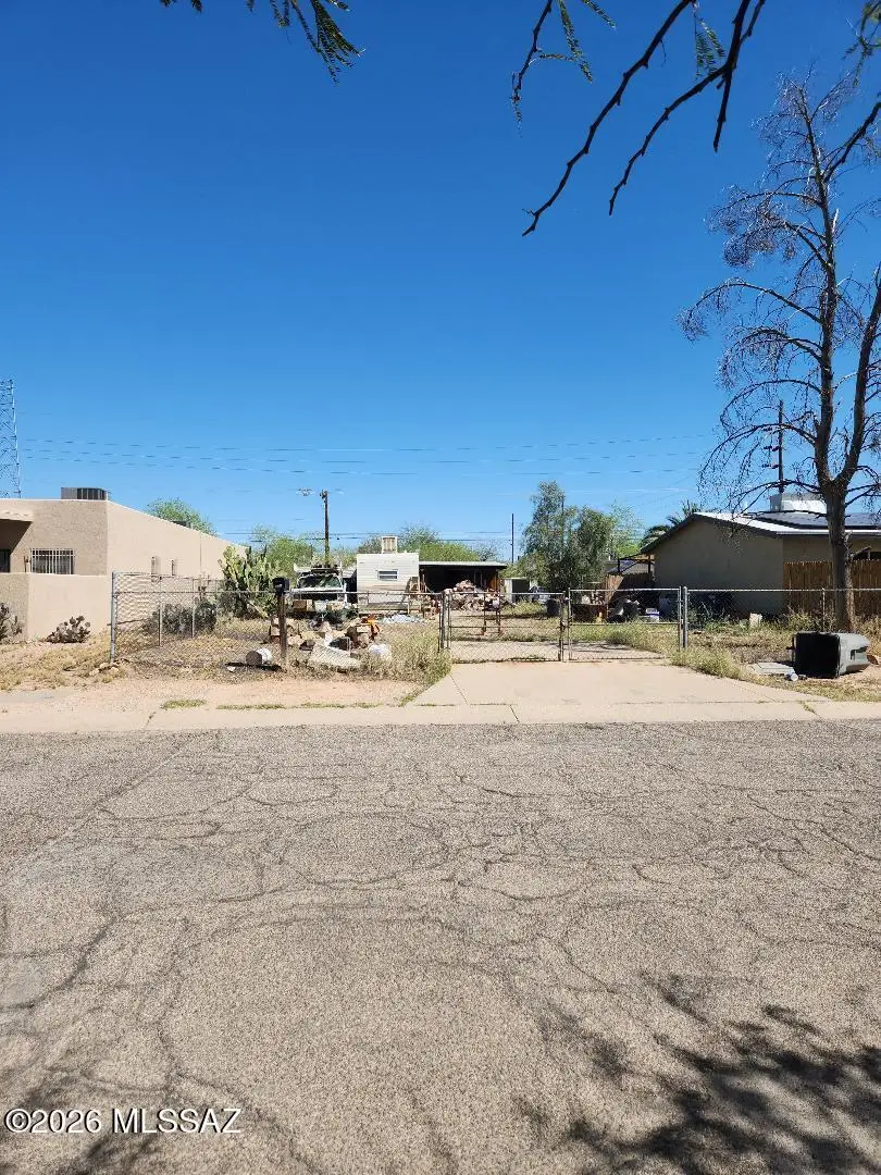 611 S Highland, Tucson, AZ 85719 - #1