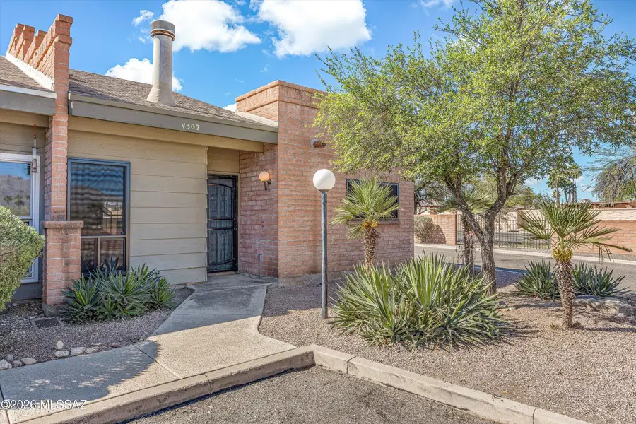 4302 E Fort Lowell, Tucson, AZ 85712 - #2