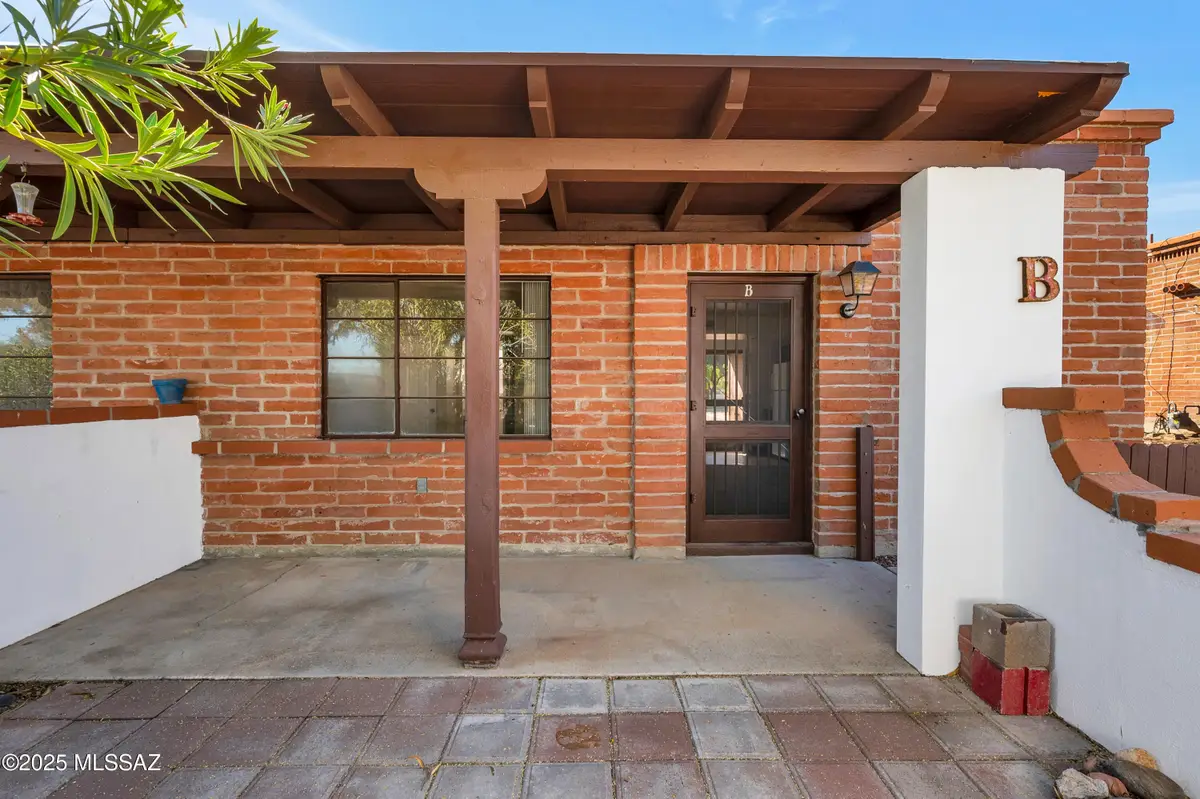 341 W Camino Penasco, Green Valley, AZ 85614 - #1