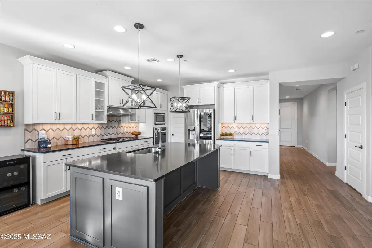 11162 S Golden Aspen, Vail, AZ 85641 - #1