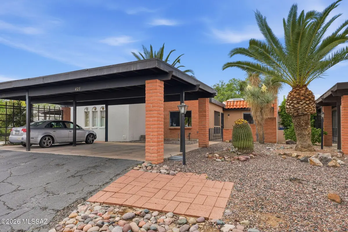 425 N Calle Del Diablo, Green Valley, AZ 85614 - #1