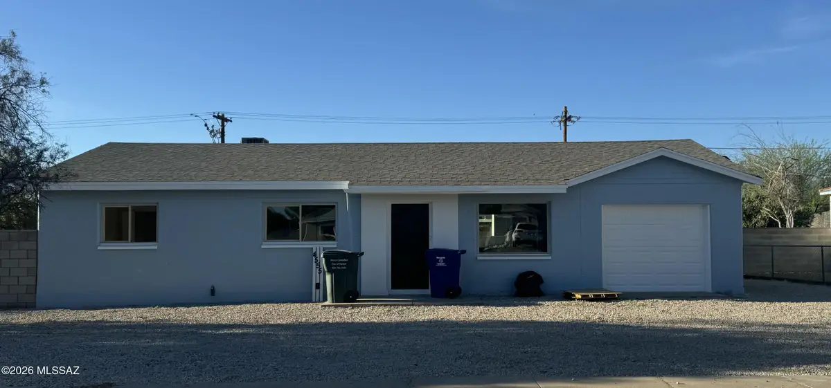 4555 E 10th, Tucson, AZ 85711 - #1