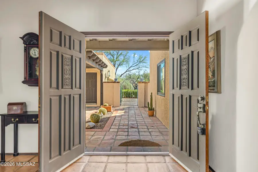 5561 E Sutler, Tucson, AZ 85712 - #2