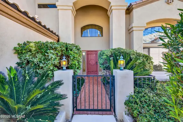 10881 N Canada Hills, Tucson, AZ 85737