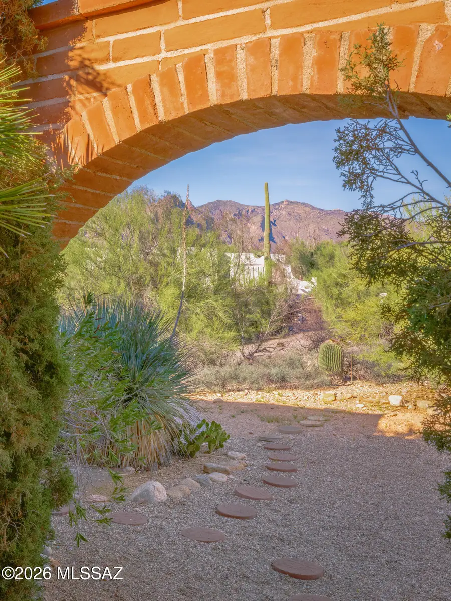 1600 E Entrada Quinta, Tucson, AZ 85718 - #2