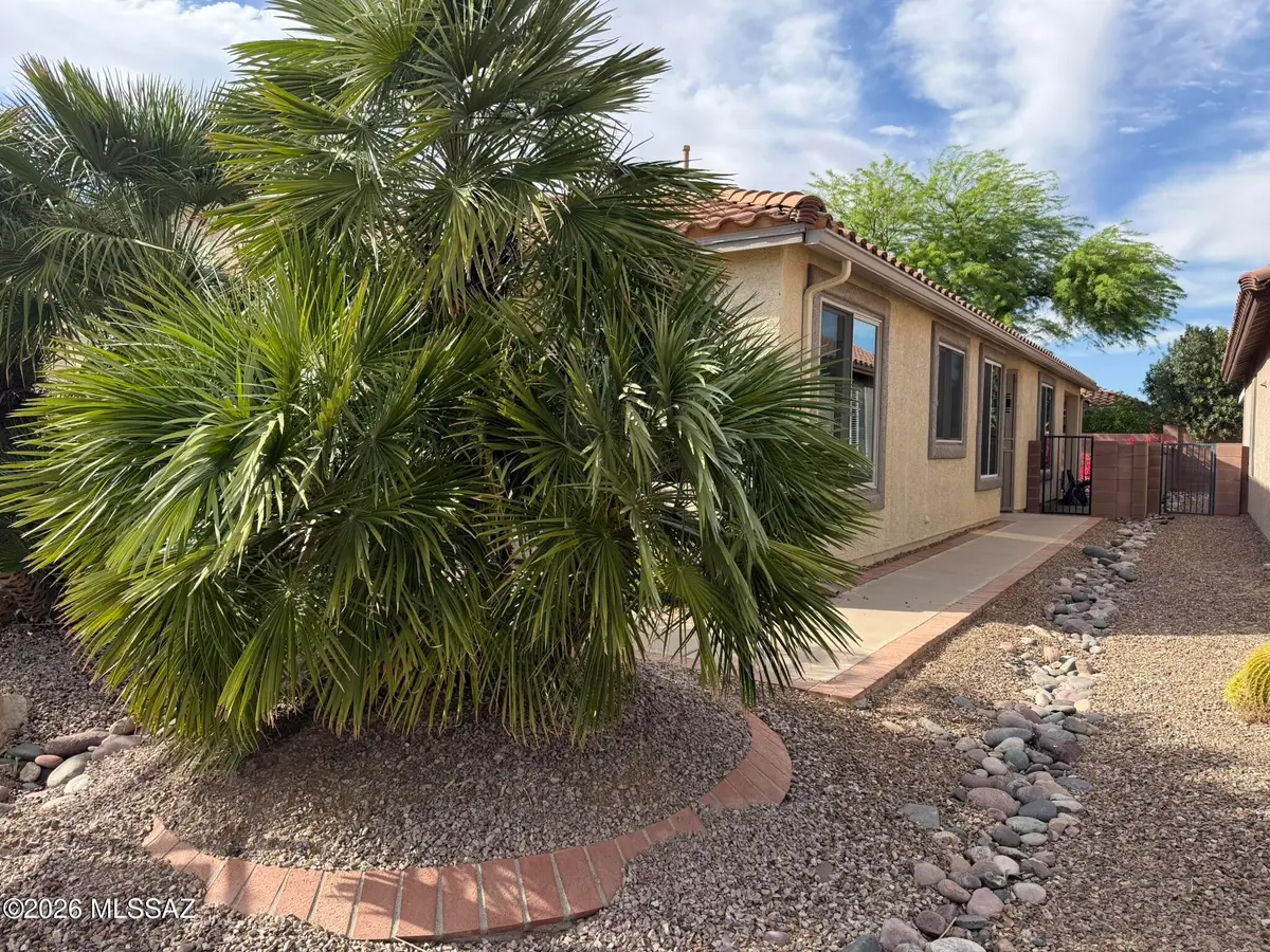 9511 N Twinkling Shadows, Tucson, AZ 85743 - #1