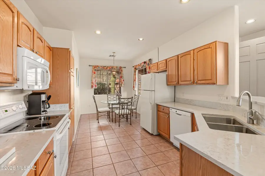 9462 N Whispering Shadows, Tucson, AZ 85743 - #3