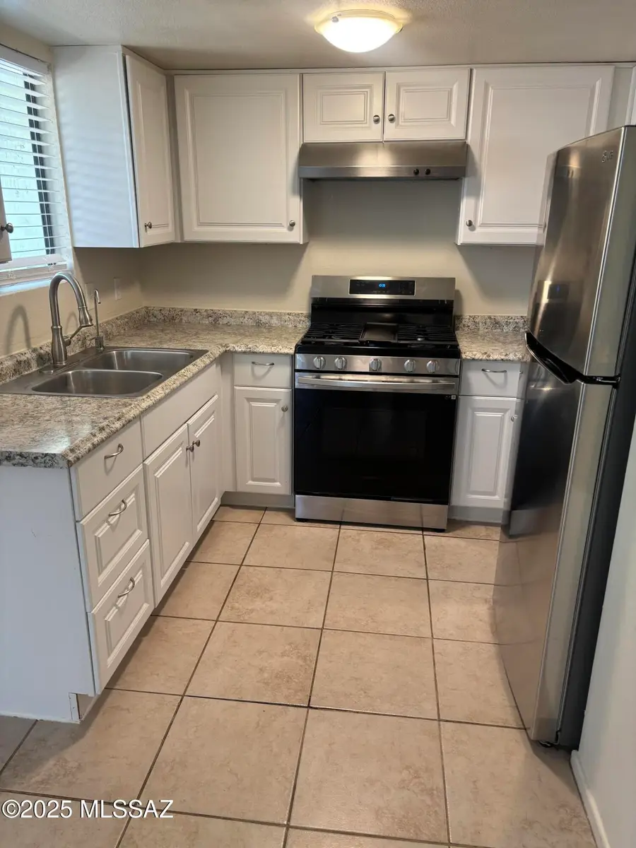 4138 E Desert, Tucson, AZ 85712 - #3
