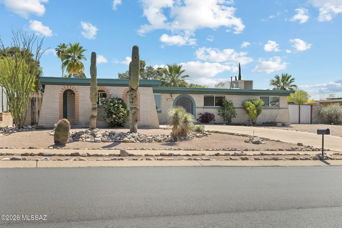 2831 S Beechwood, Tucson, AZ 85730 - #1