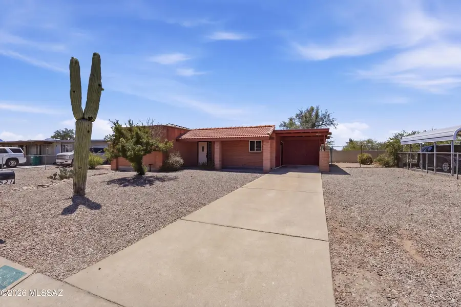 7521 N Placita De Teresa, Tucson, AZ 85741 - #2