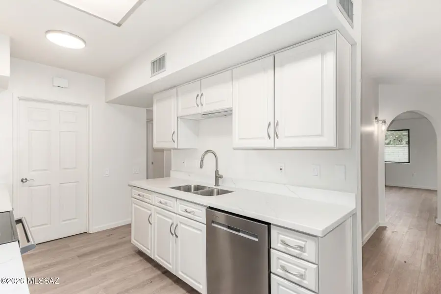 750 W Camino Iturbide, Green Valley, AZ 85622 - #3