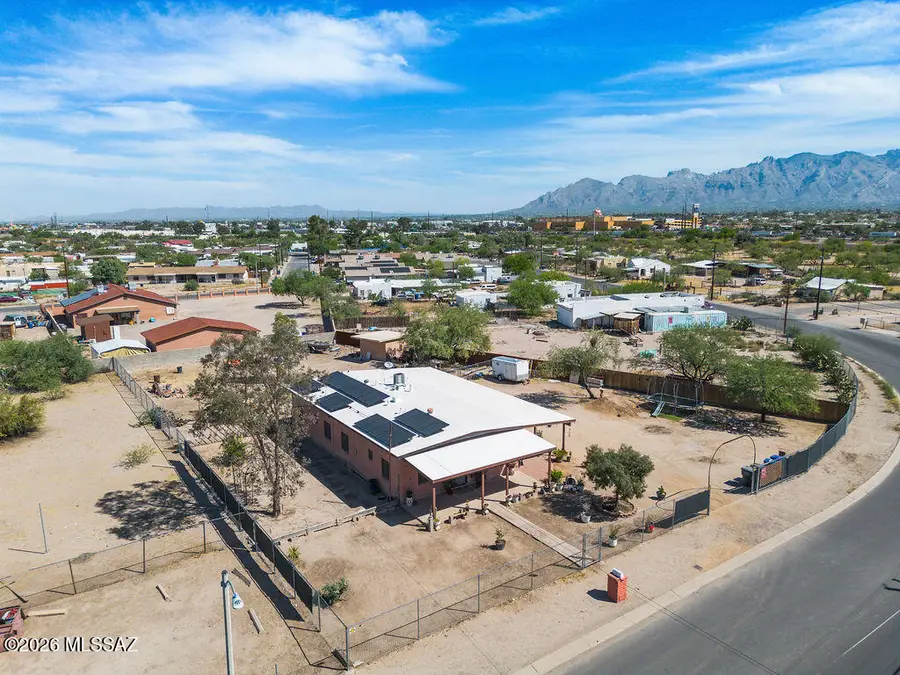 1202 W Riverview, Tucson, AZ 85745 - #2