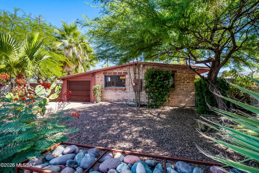 4631 E Bellevue, Tucson, AZ 85712 - #2