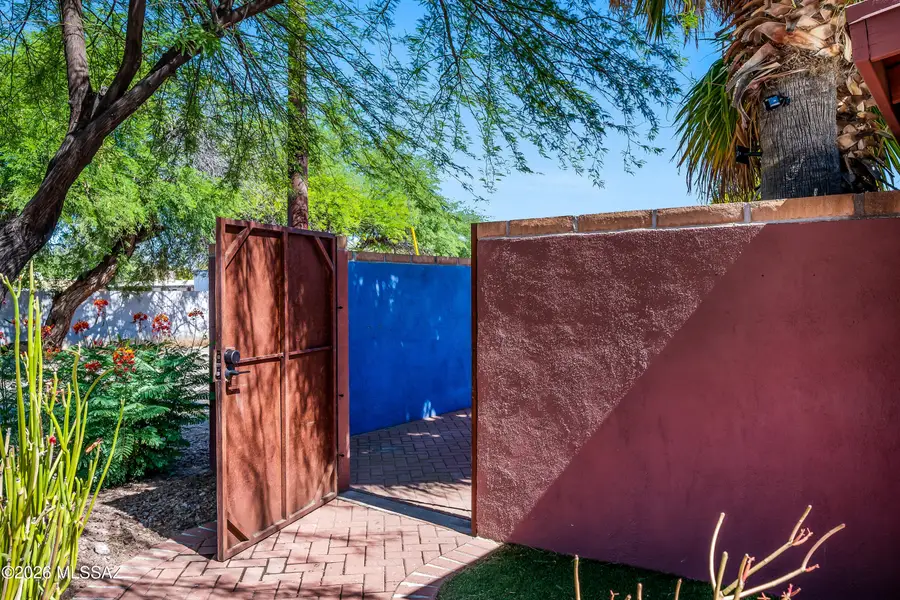 4631 E Bellevue, Tucson, AZ 85712 - #3