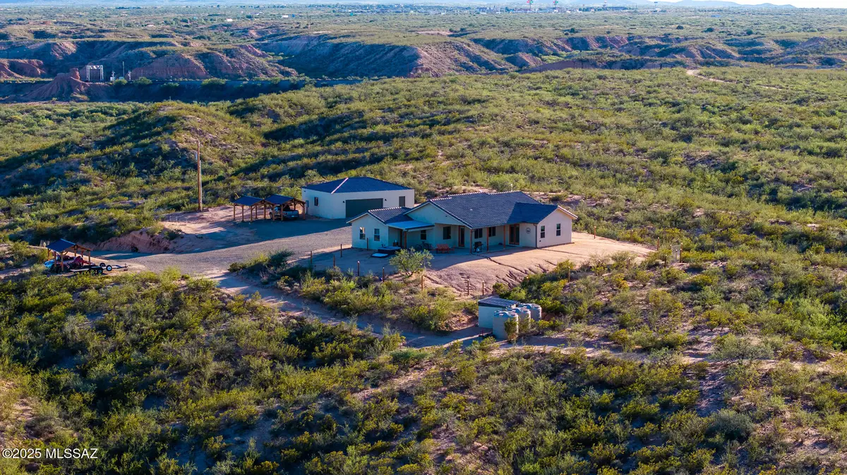 1121 N Apache Ridge, Benson, AZ 85602 - #1