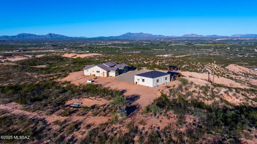 1121 N Apache Ridge, Benson, AZ 85602 - #3