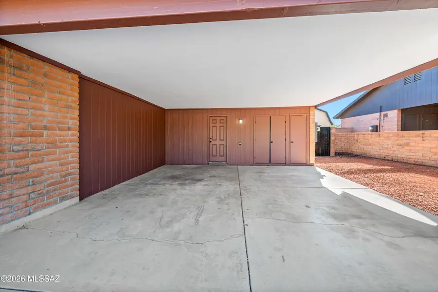 5551 S Pin Oak, Tucson, AZ 85746 - #3