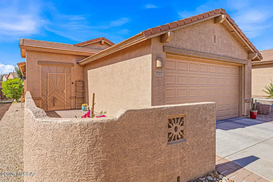 1045 W Pastora Peak, Green Valley, AZ 85614 - #2