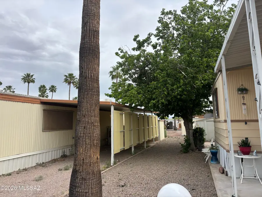 4001 E Blacklidge, Tucson, AZ 85712 - #3