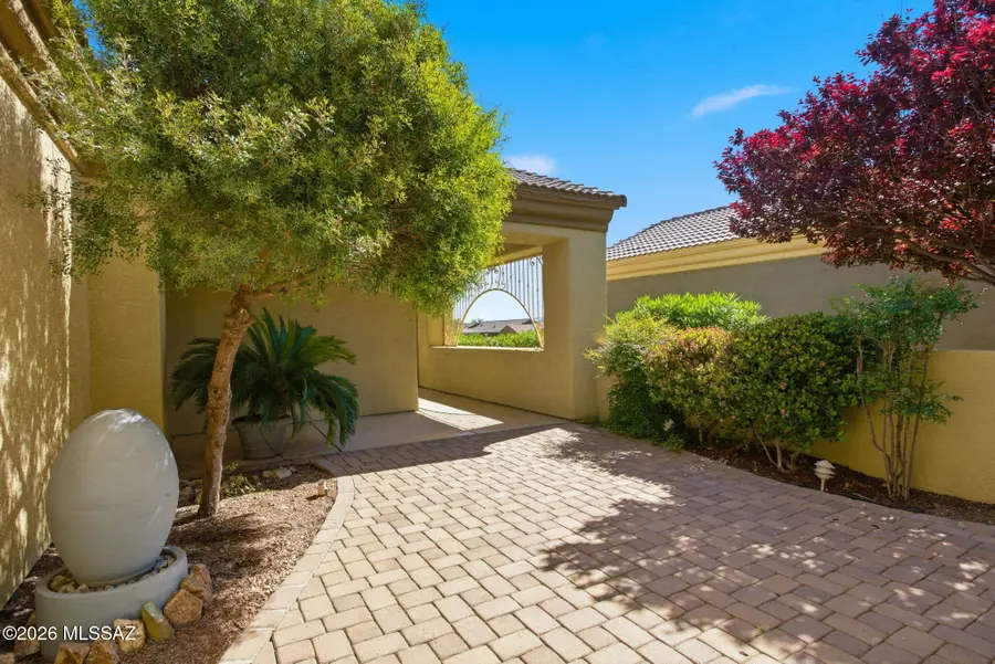 2093 W Escondido Canyon, Green Valley, AZ 85622 - #2