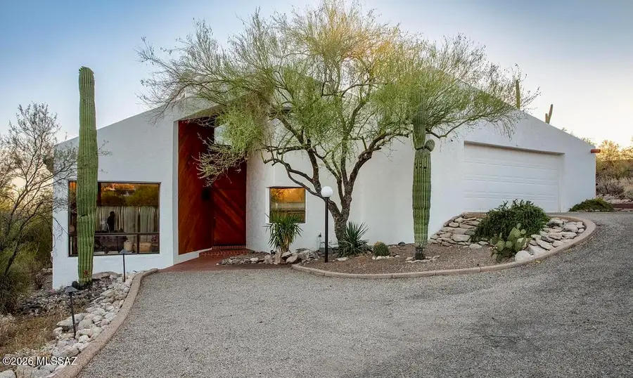 6715 N Camino Padre Isidoro, Tucson, AZ 85718 - #2