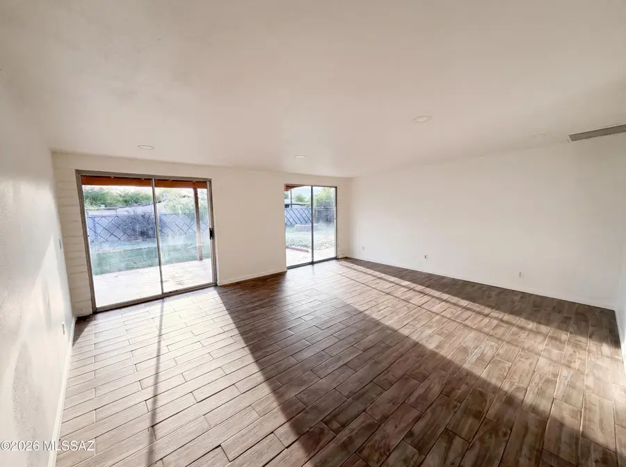 8421 E Balfour, Tucson, AZ 85710 - #3