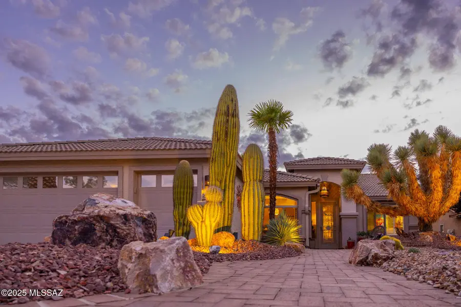 1950 E Desert Lark Pass, Green Valley, AZ 85614 - #2